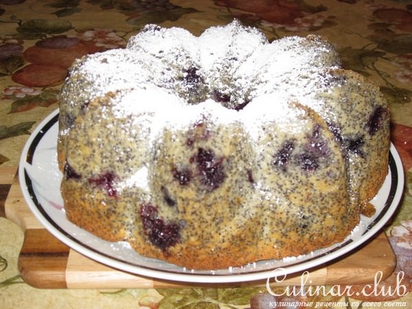 Кекс с черникой и маком
