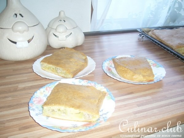 Пирог с окорочками и картофелем