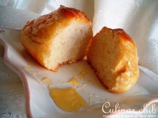 Корона из медовых булочек