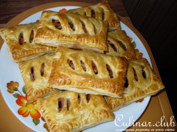 СЛОЙКИ со сливами (вариант)