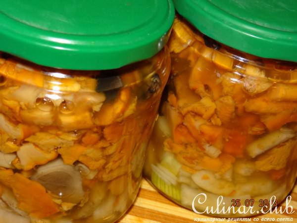 Грибы-ассорти маринованные
