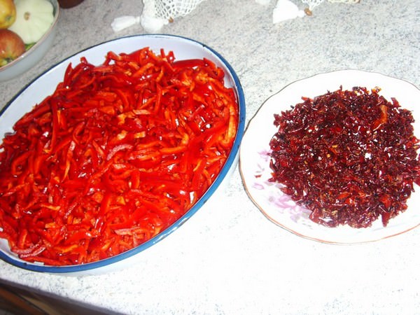 Сухие перцы (заготовка к готовке)