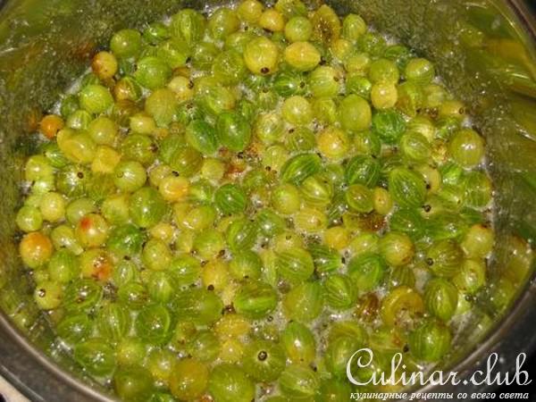 крыжовник в собственном соку с сахаром